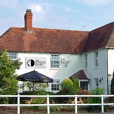 The White Hart Inn Нюбъри Екстериор снимка